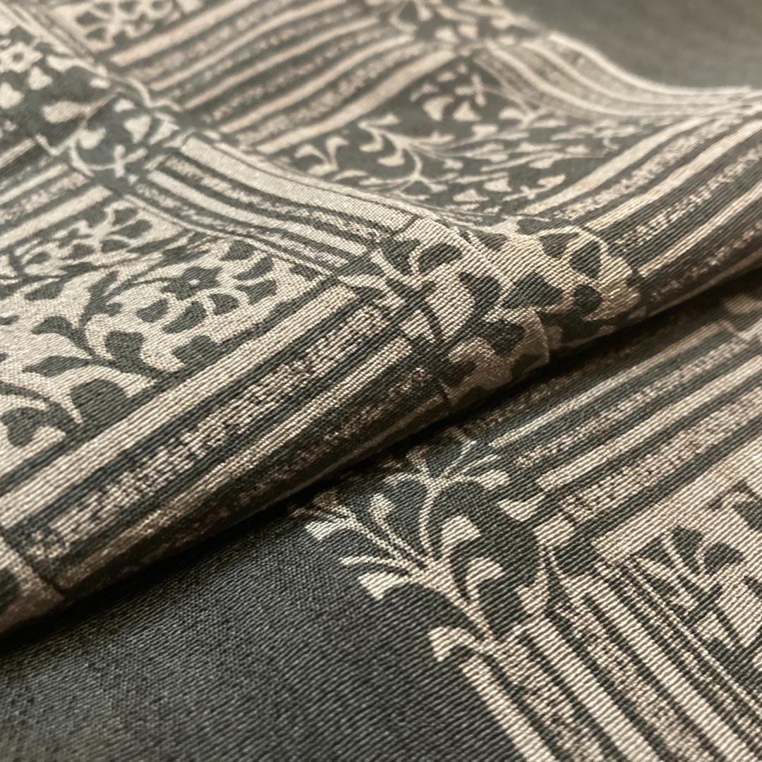 小紋 こげ茶色 裄69 身丈166.5 袷 正絹 着物 - メルカリ