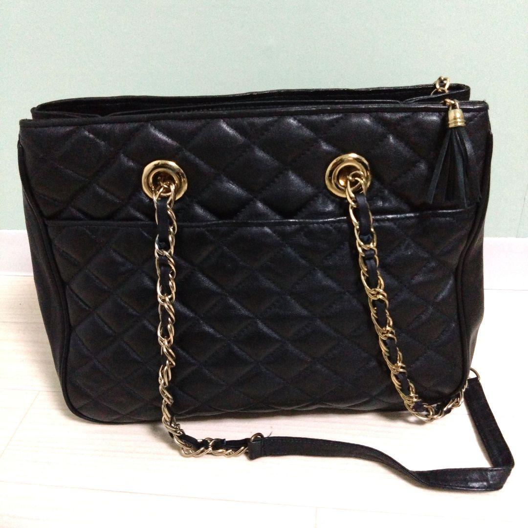 キルティング　ブラックレザー ショルダーバッグ