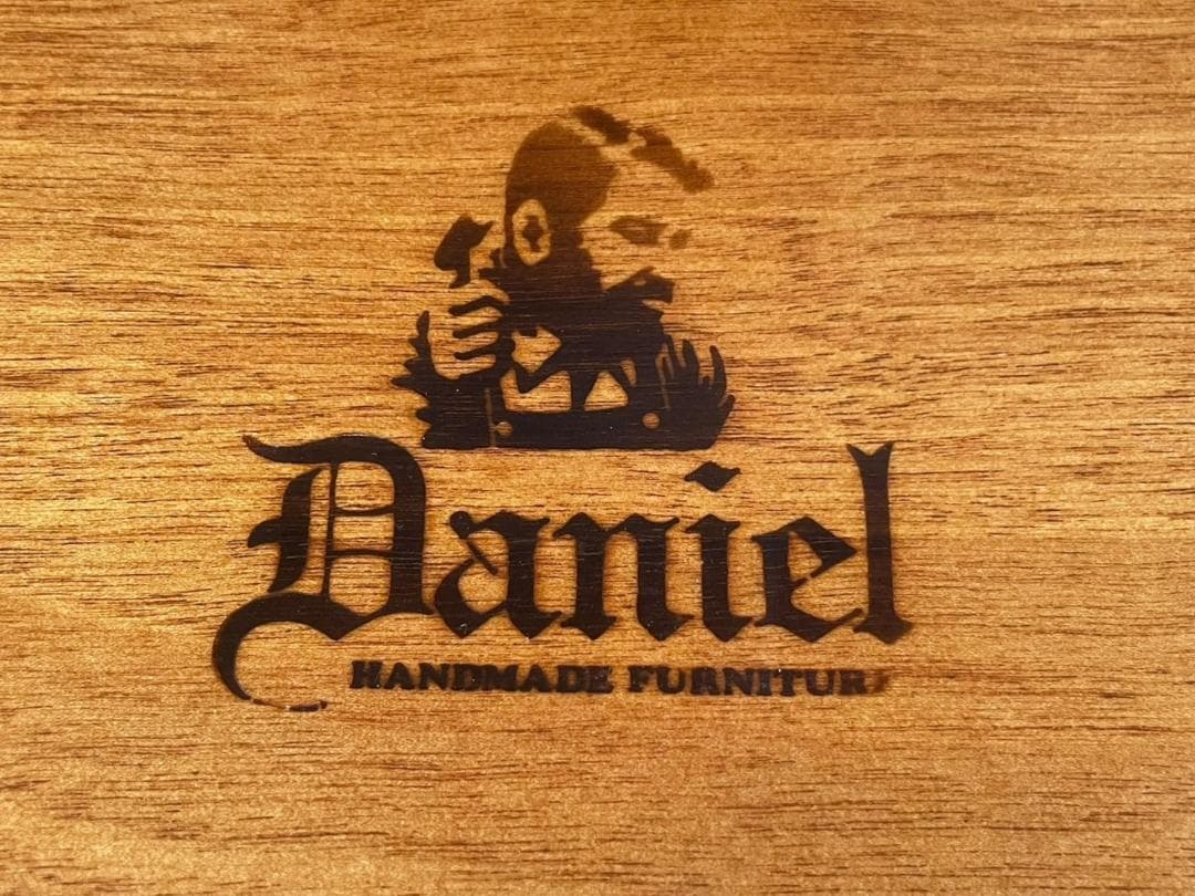 ○横浜ダニエル DANIEL アーリーアメリカン ティファニー テーブル