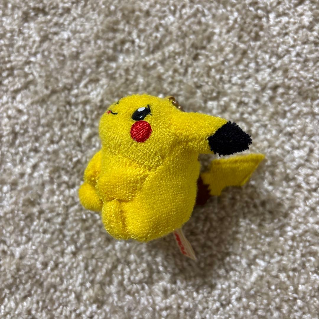TOMY レトロ　困り顔 ピカチュウ　ボールチェーンぬいぐるみ　初期ピカチュウ