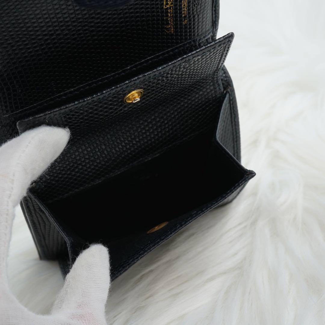 新品同様/未使用級 Salvatore Ferragamo 折り財布　ヴァラ