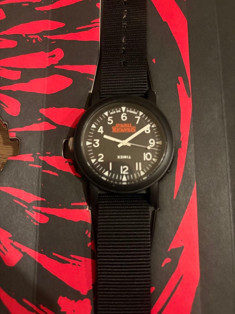 TIMEX STRANGER THINGS 腕時計