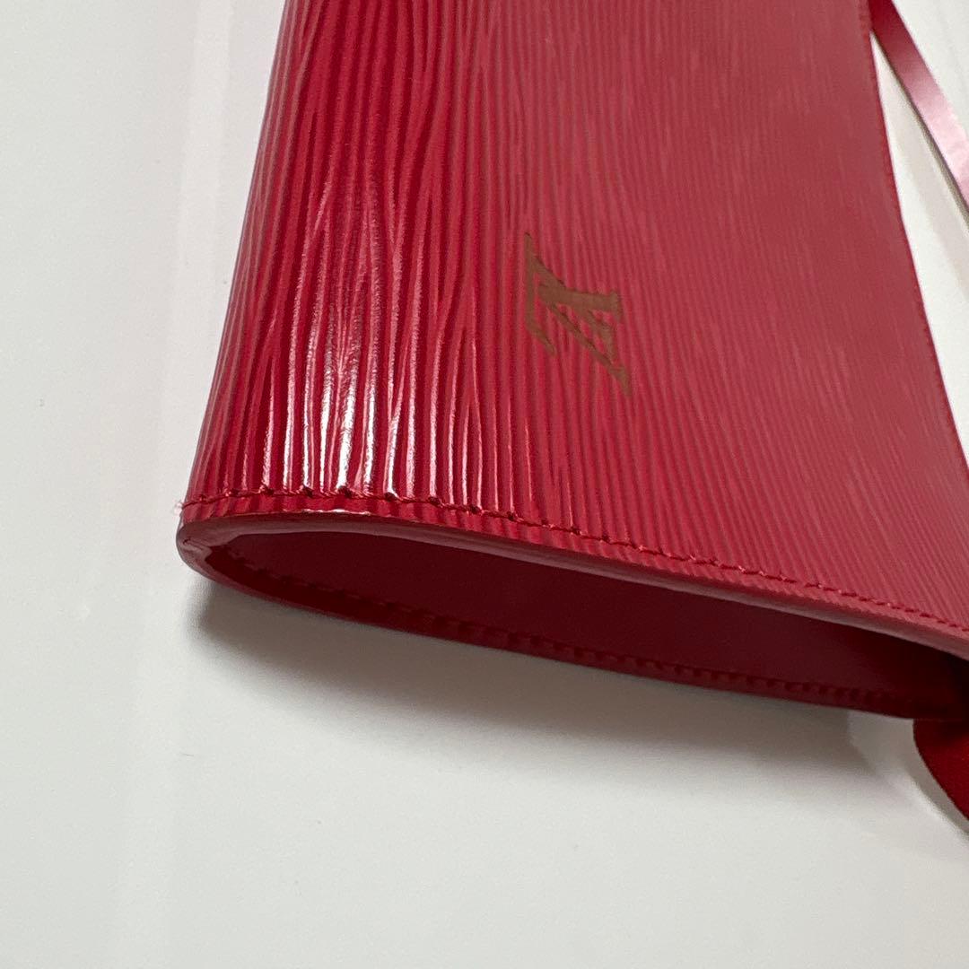 ルイヴィトン　エピ　アクセソワール　アクセサリーポーチ　レッド　赤