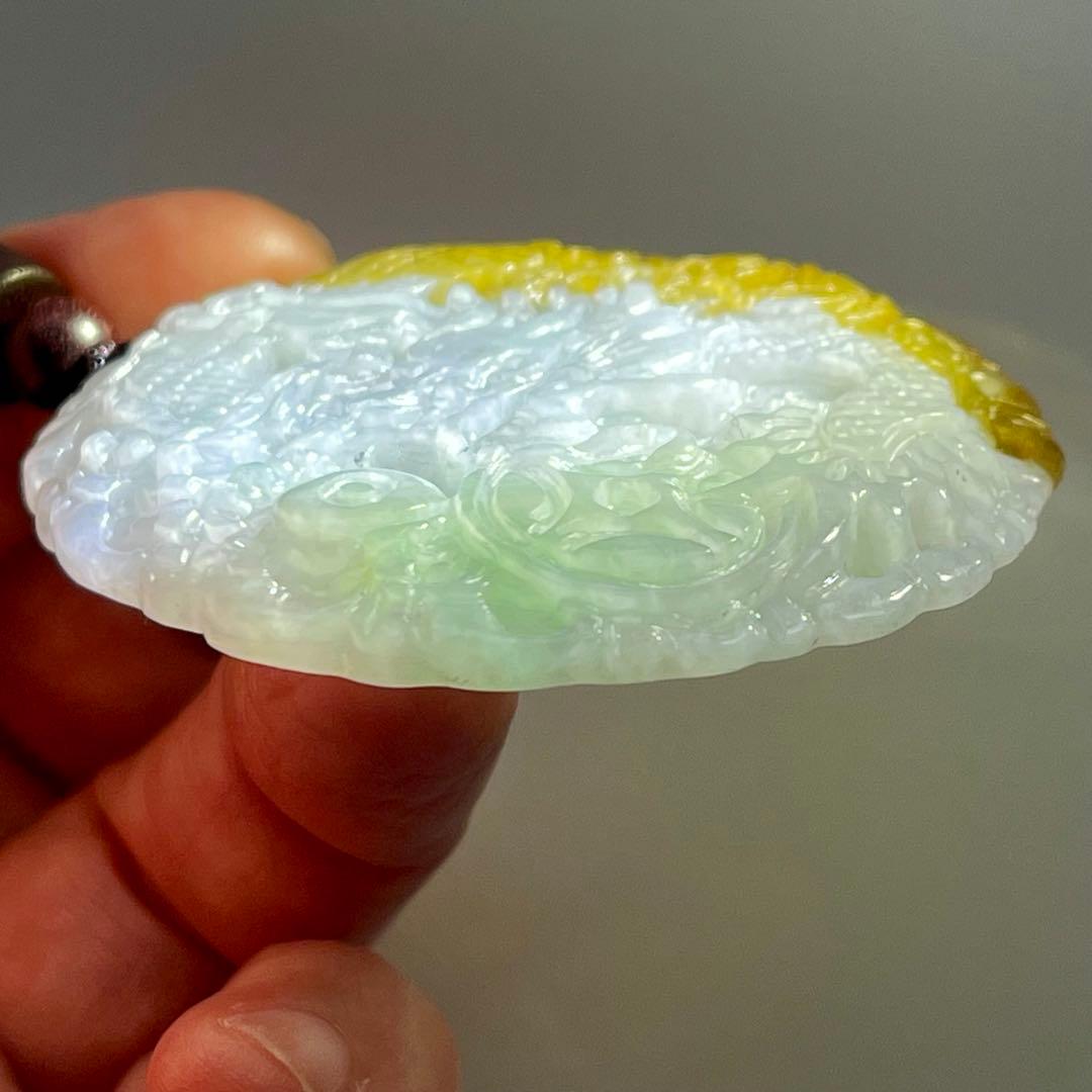 鑑別付 本翡翠 硬玉 A 龍神 招財 彫刻 ペンダント 15.5g 翡翠 一点物