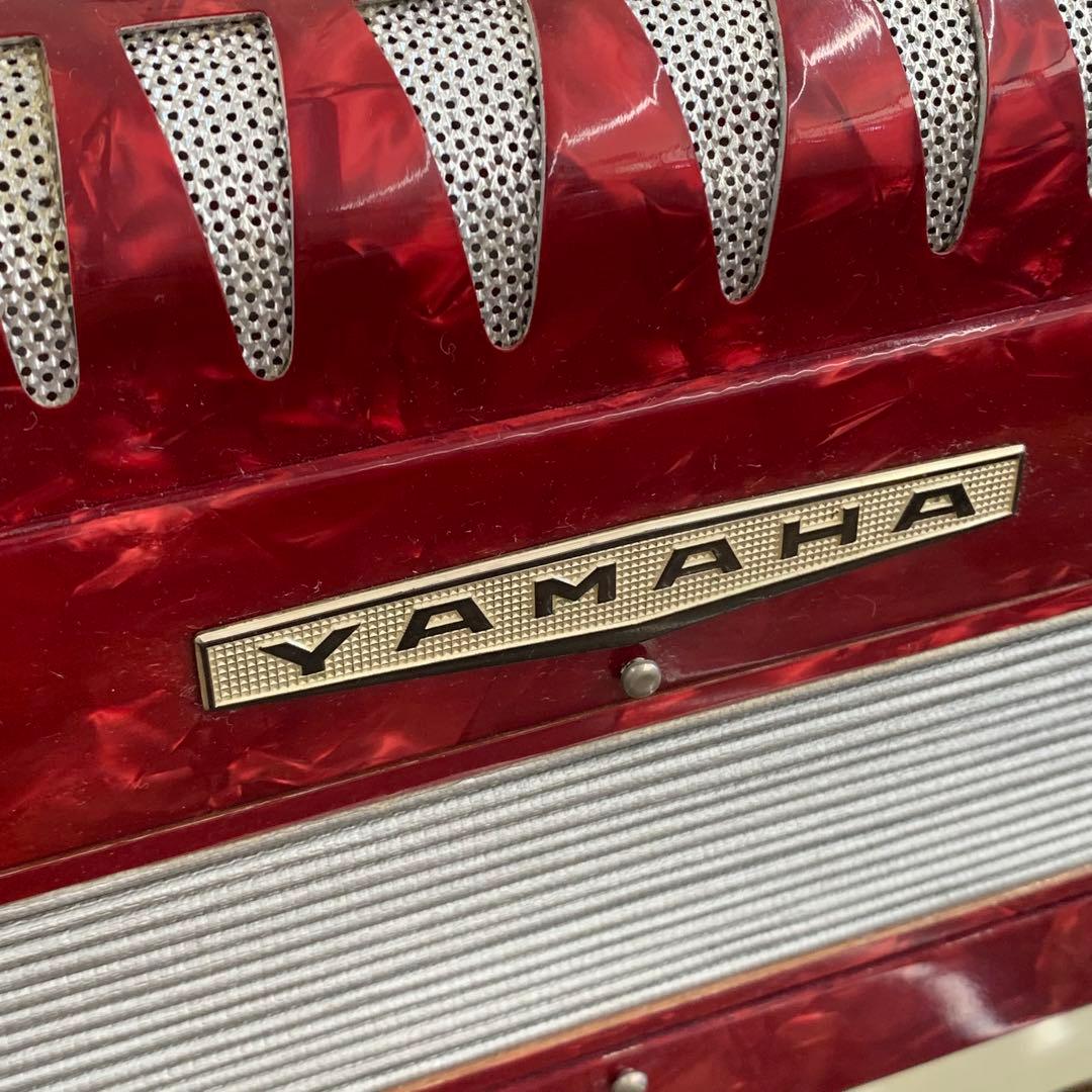 ★ YAMAHA アコーディオン 型番不明 32鍵盤 赤 動作確認済み