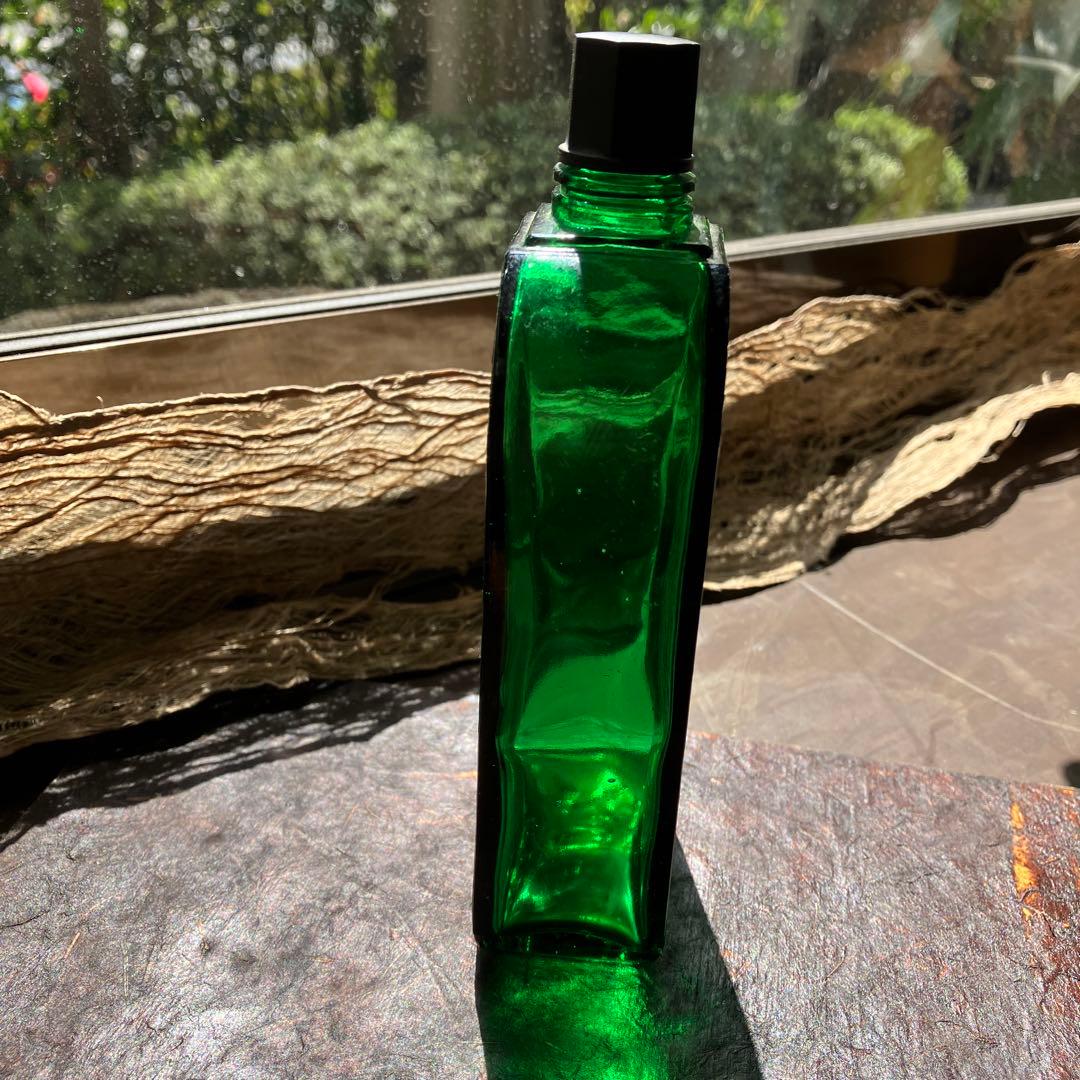 スローンヘチマ エンボス入 化粧瓶 スローンヘチマ液 ガラス瓶