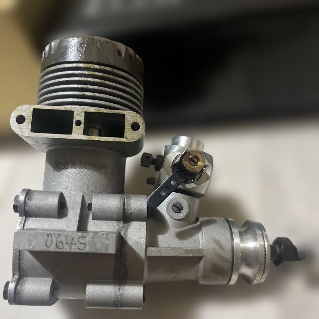 Webra 61 RCエンジン