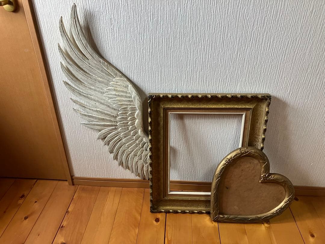 アンティーク 額縁&羽のオブジェ