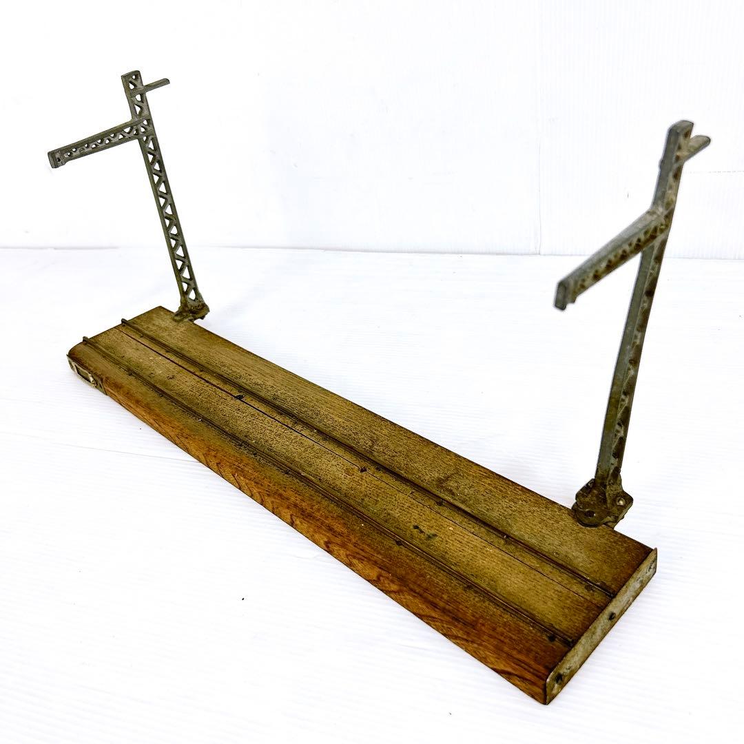 【希少】国鉄EF58 21号機 電気機関車模型／金属製・展示台＆架線柱付き