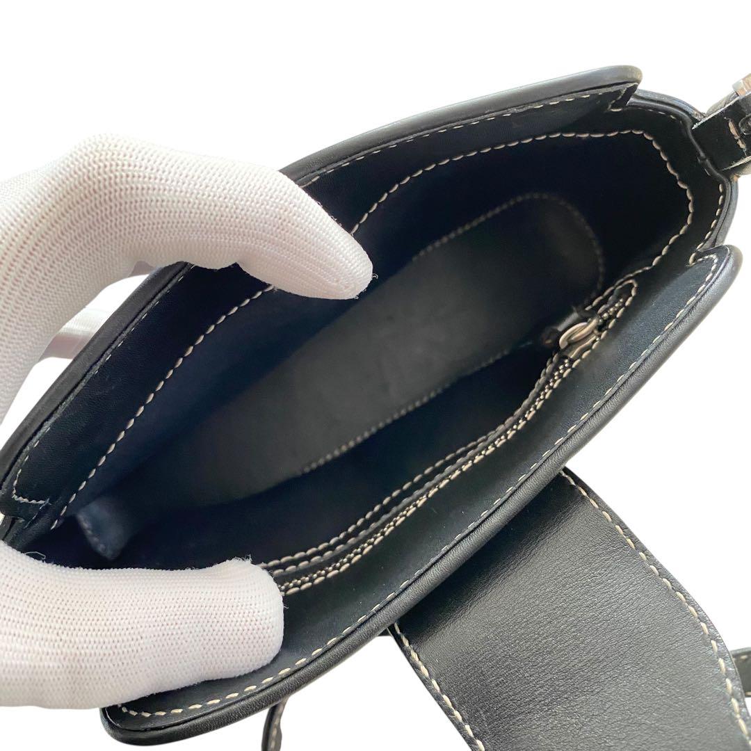 TOD'S トッズ【美品】ベルトバックル レザーショルダーバッグ ビンテージ