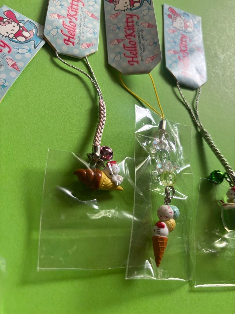 キティ　ストラップ　ソフトクリーム　アイスクリーム　メロンソーダ　ストップ　希少