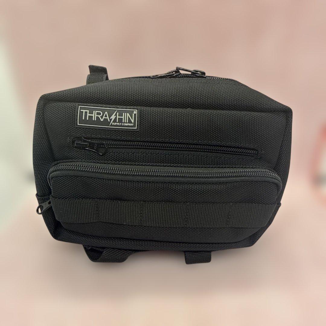 スラッシンサプライ ハンドル バーバッグ THB-0003 美品ハーレー 楽天市場】スラッシンサプライ バーバッグ PLUS (THRASHIN SUPPLY