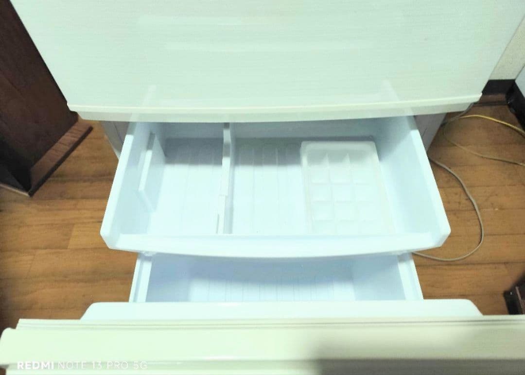 2019年製 どっちもドア冷蔵庫（137L）近隣配送無料＋保証＋設置込