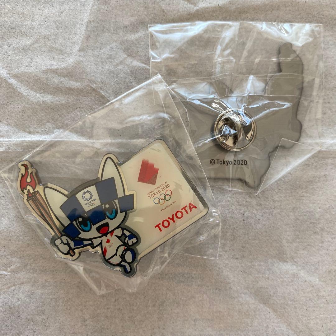 トヨタ 東京2020オリンピック ピンバッジ2つ - メルカリ