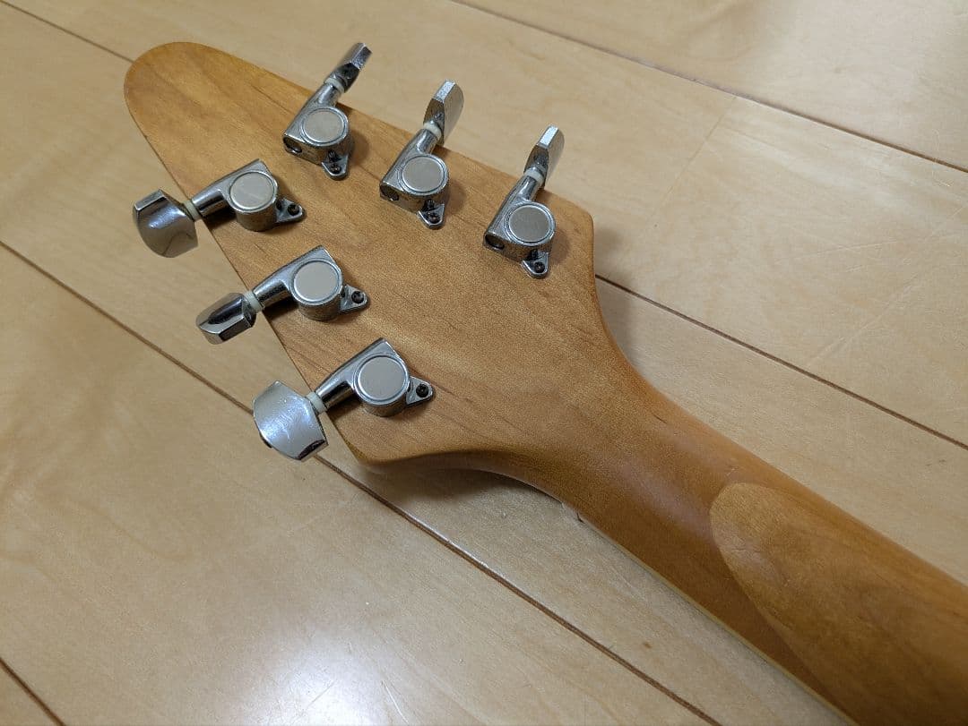 Flavor flyingV タイプ エレキギター