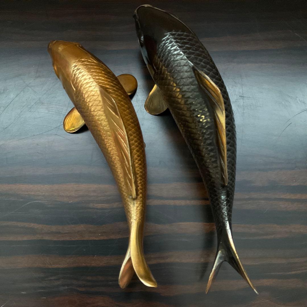 双鯉 双鯉 夫婦鯉 縁起物 金属製鯉の彫刻セット 置物 美術品