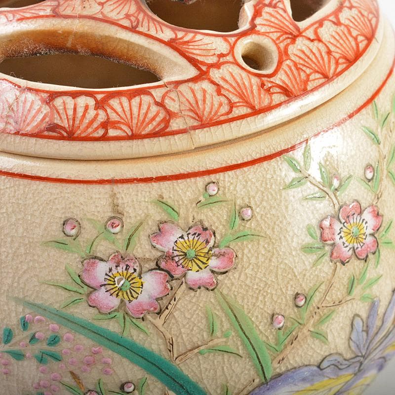 茶道具 京焼 三代 東山深山造 色絵 四季草花文 吊香炉 共布共箱 MR7382