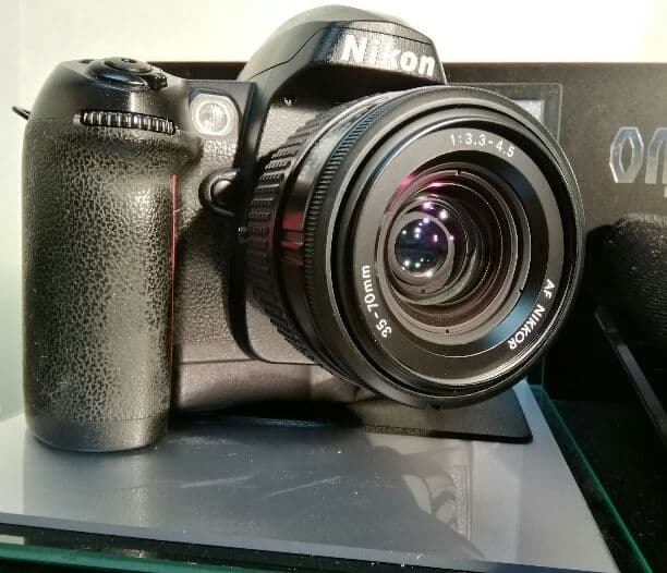 完動品】Y-1391 稀少モデル OLYMPUS AF-10 レッド ニコン、D100、AF,35～70