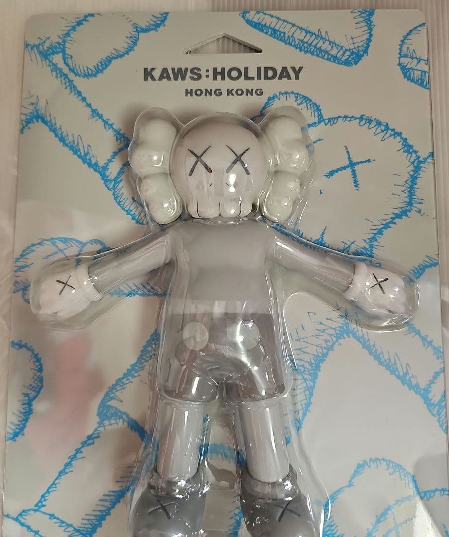 KAWS:HOLIDAY HONG KONG フィギュア グレー - メルカリ