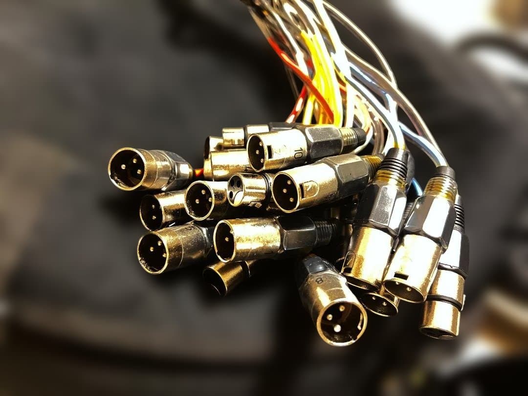 In-line Audio series ケーブル 16コネクタ