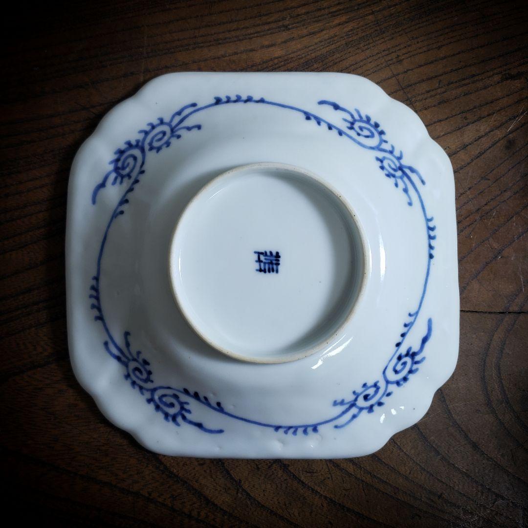 染付角皿 古伊万里 薄造 山水文様 牡丹文 唐草文 七宝繋