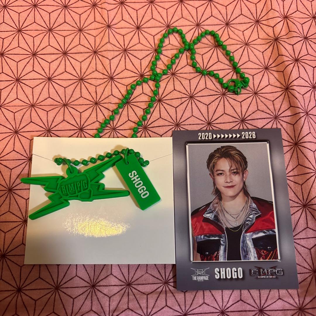 岩谷翔吾 ラバーネックレス フォトカード ➀ - メルカリ