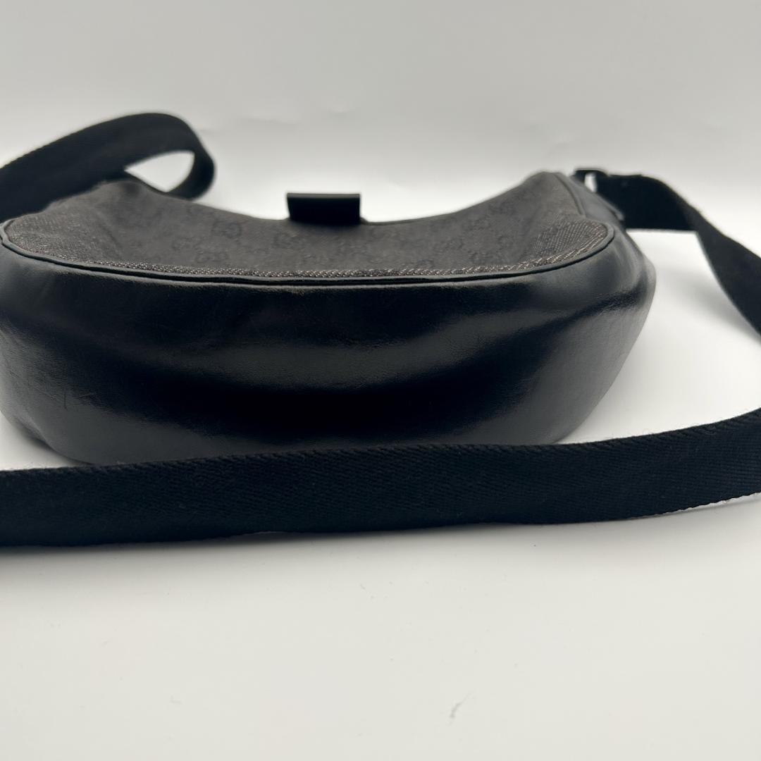 美品✨グッチ ハーフムーン ショルダーバッグ キャンバス GG ブラック レザー