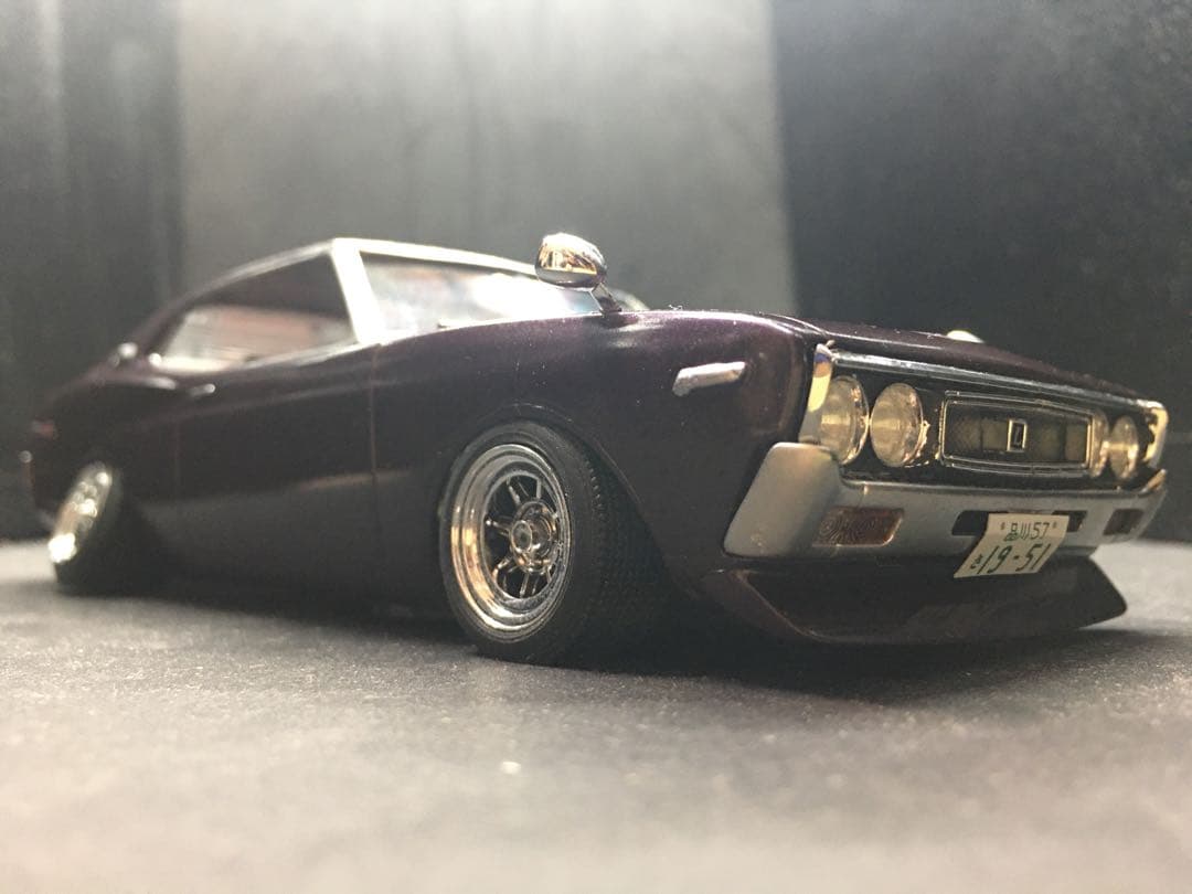 旧車プラモデル完成品C１３０ローレル1／２４