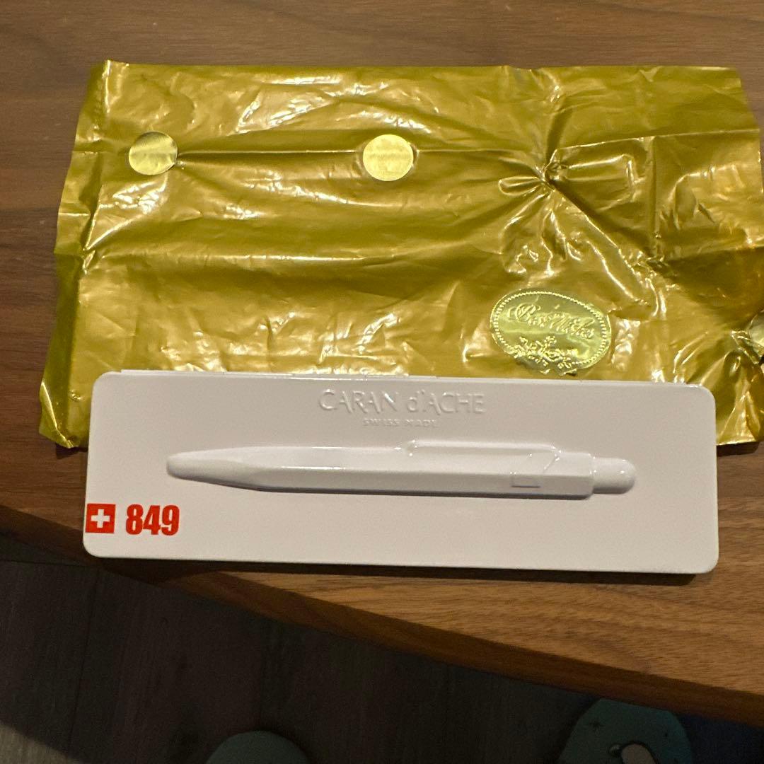 CARAN d’ACHE849 機内限定ボールペン Caran d'Ache 849 ボールペン | 高級筆記具 | JP