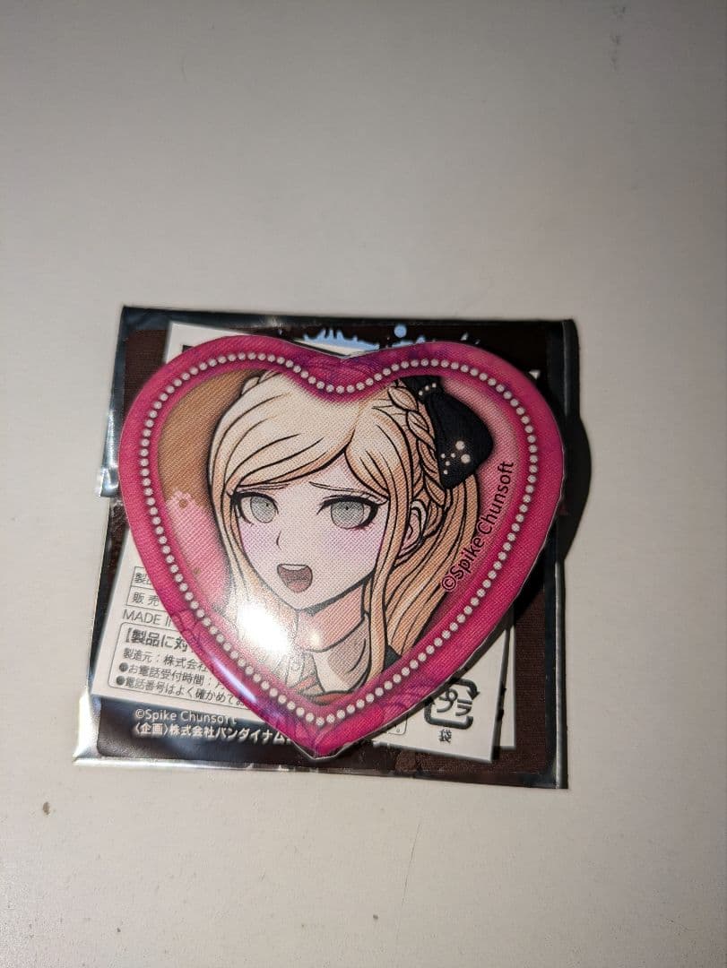 スーパーダンガンロンパ2 ソニア・ネヴァーマインド テレ顔 ハート缶バッジ