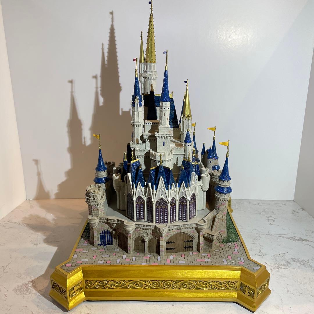 レア WDW シンデレラ城 キャッスル ディズニー フィギュアリン フィギュア