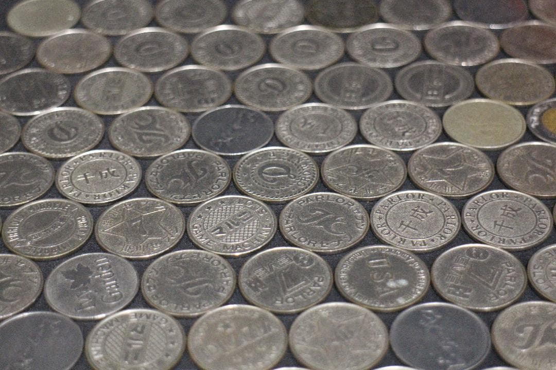 メダル スロット 25パイ 約9kg （ドル箱付き）│rodoku.co.jp