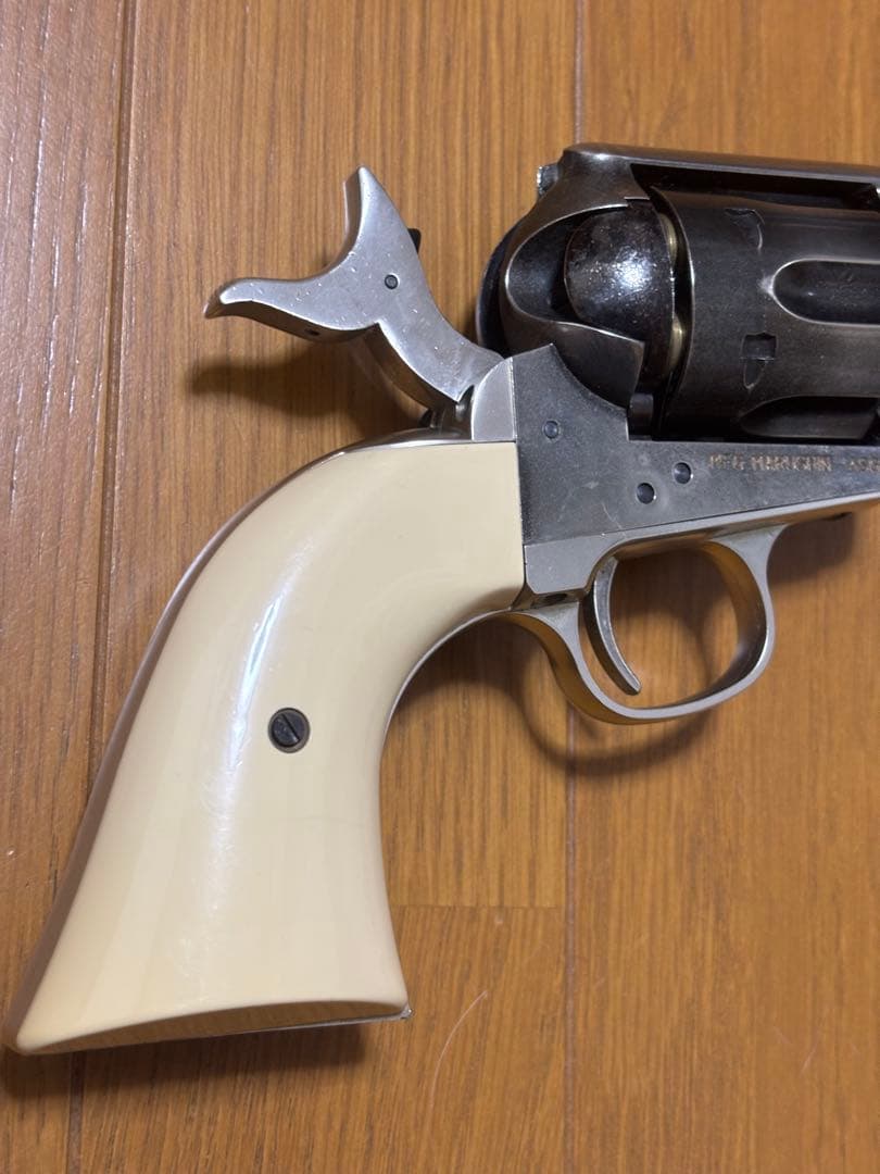 マルシン工業 6mmガス　コルトSAA.45 ピースメーカー　ビンテージ仕様？