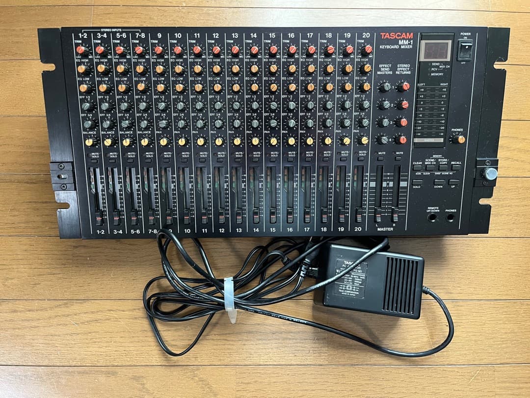 TASCAM MM-1 キーボードミキサー TASCAM MM-1 Keyboard Mixer | Reverb