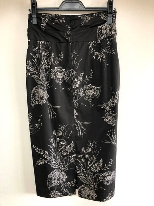 ドリスヴァンノッテンコットンプリントスカート