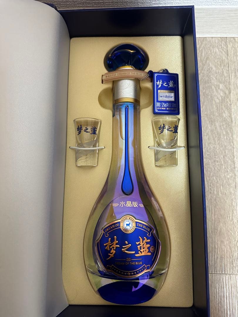 中国酒 52℃ 夢之藍 DREAM BLUE CRYSTAL セット 中国白酒 夢之藍(dream of blue) M6+ 52度 500ml Amazon.co.jp: 夢