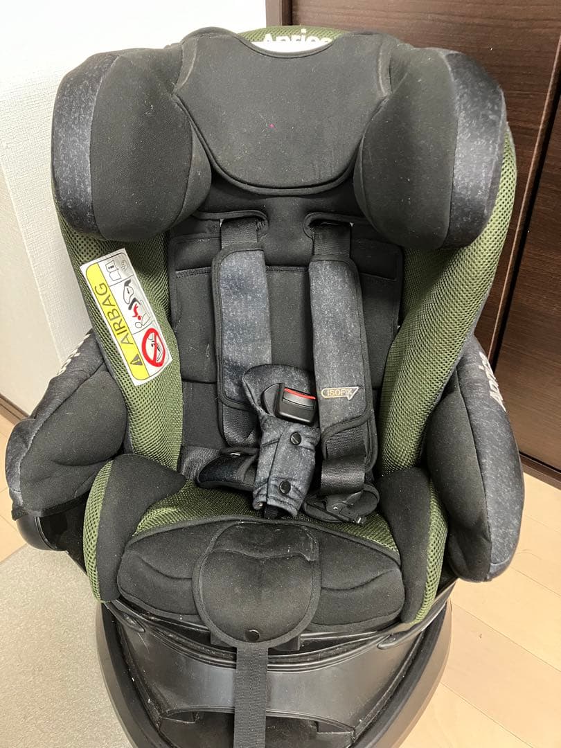 Aprica フラディアグロウ ISOFIX チャイルドシート　新生児から