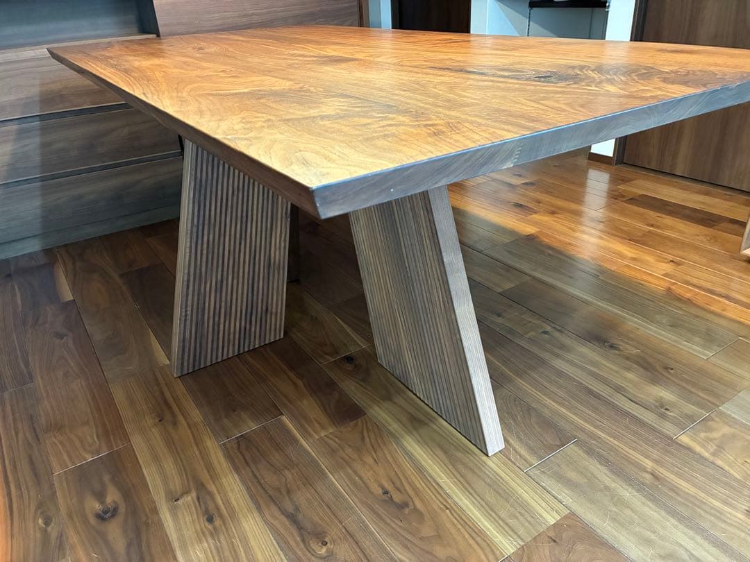 T*s様 カンディハウス　ハカマ　ソリッドテーブル