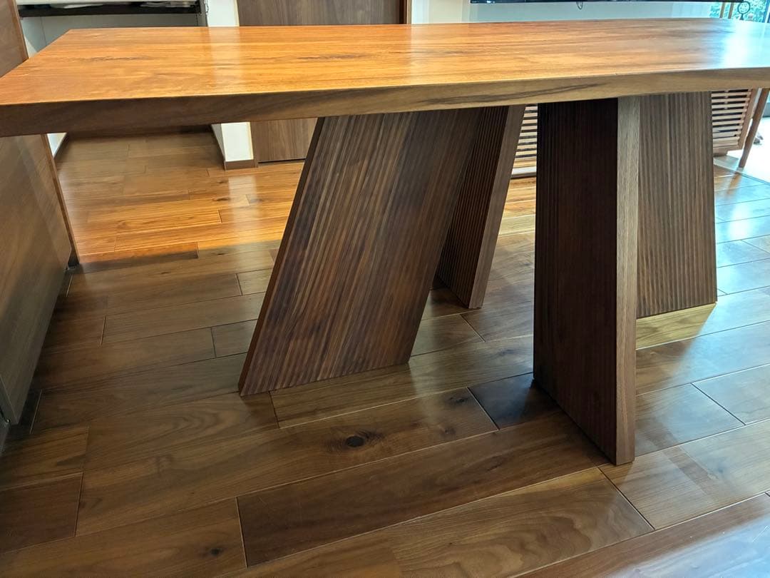 T*s様 カンディハウス　ハカマ　ソリッドテーブル