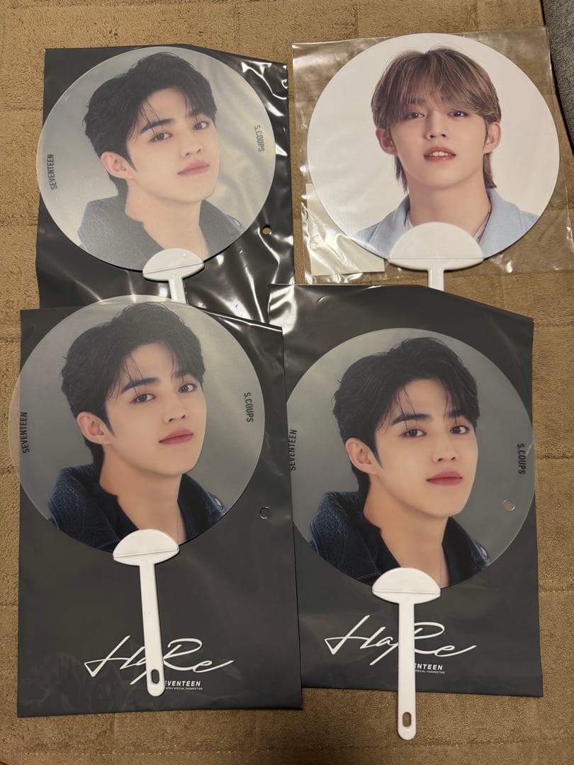 SEVENTEEN セブチ エスクプス うちわ セット - メルカリ