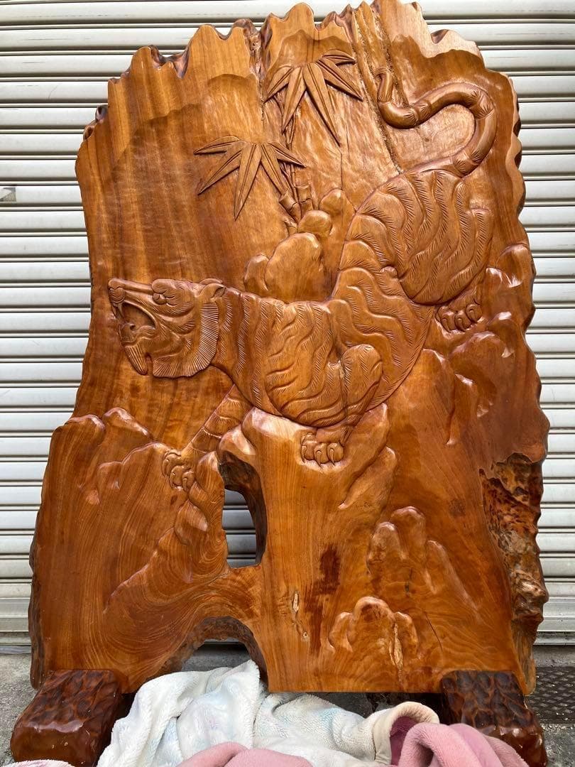 木製彫刻 虎 鷹アンティーク 天然木 置物 縁起物 一枚板 虎 木彫り