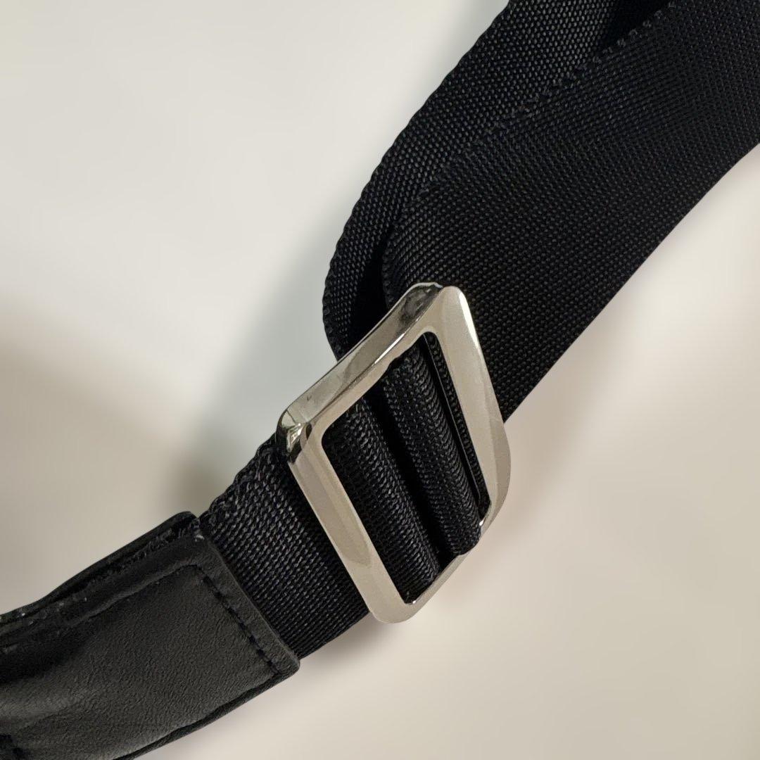 超美品ラシット今期A4入るソフトレザーラウンドビッグショルダーバッグ金具シルバー