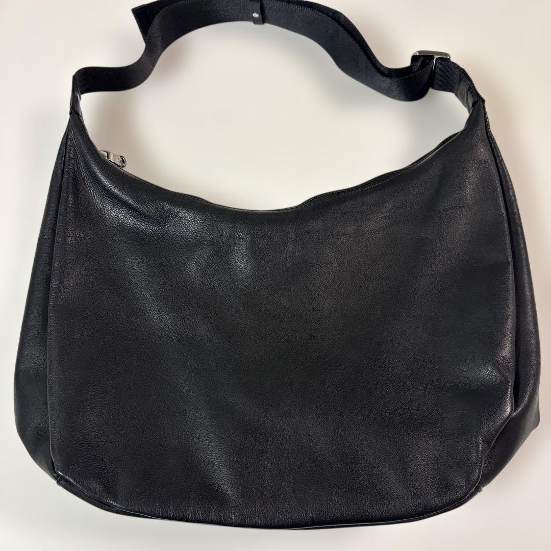 超美品ラシット今期A4入るソフトレザーラウンドビッグショルダーバッグ金具シルバー