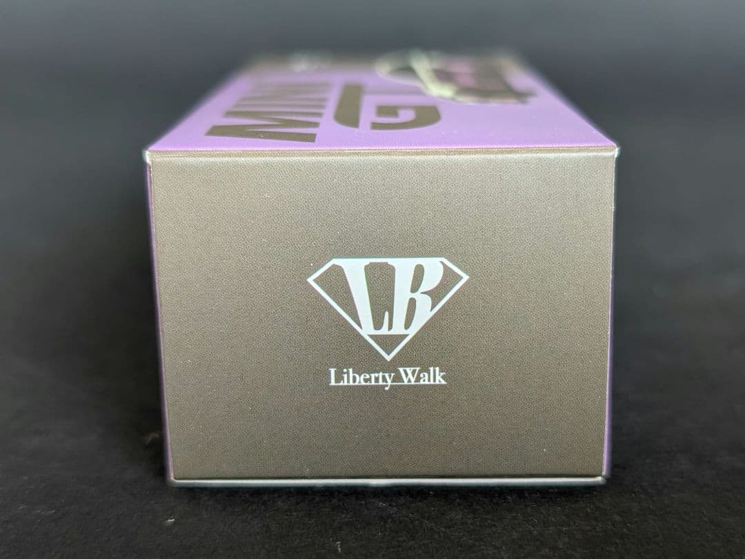 MINI GT 1/64 LBWK BMW M4 パープルグリーンメタリック