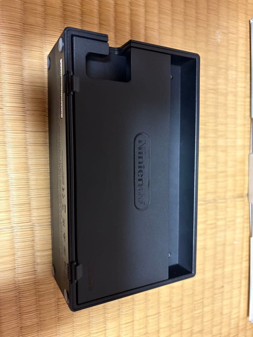 Nintendo Switch 本体 ブラック/ピンク Joy-Con付き