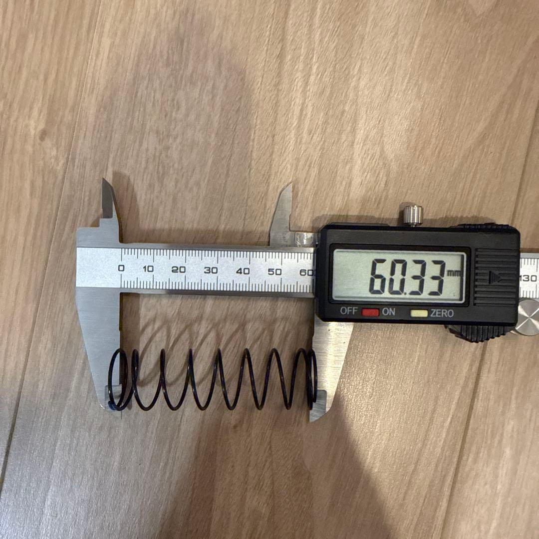 アソシ　Associated ショック4個セット b74.1 12ミリ