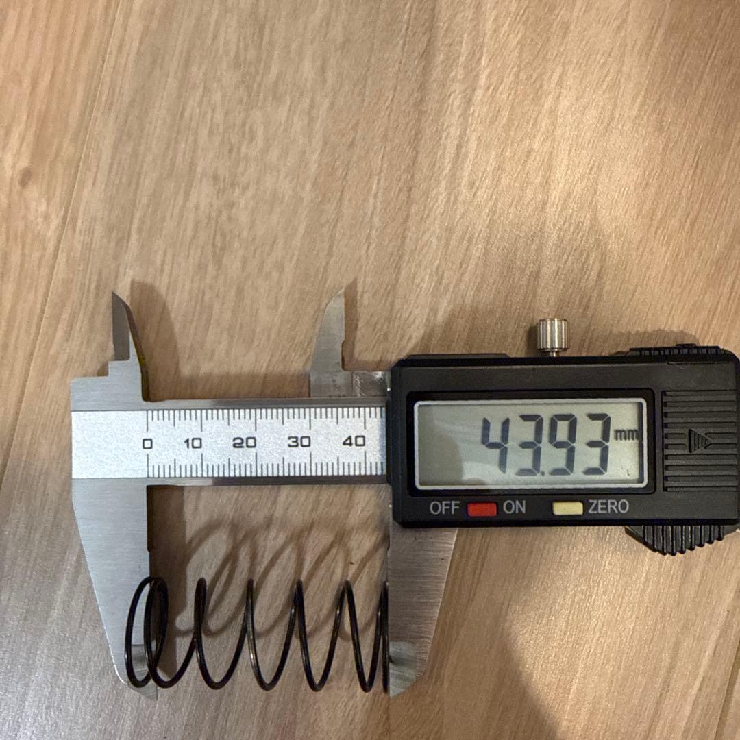 アソシ　Associated ショック4個セット b74.1 12ミリ