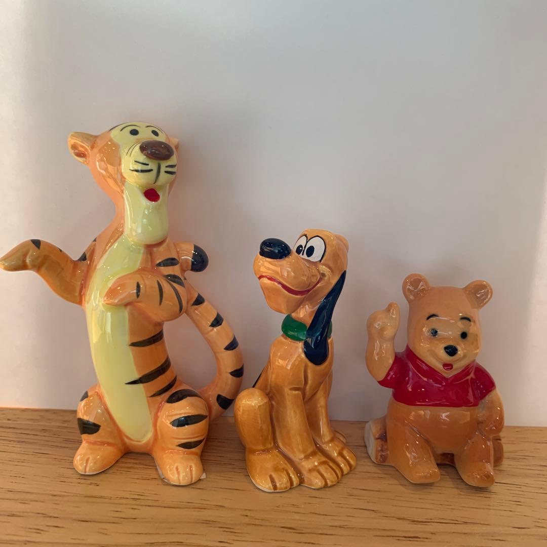 ディズニーストア くまのプーさん ティガー プルート 陶器フィギュア