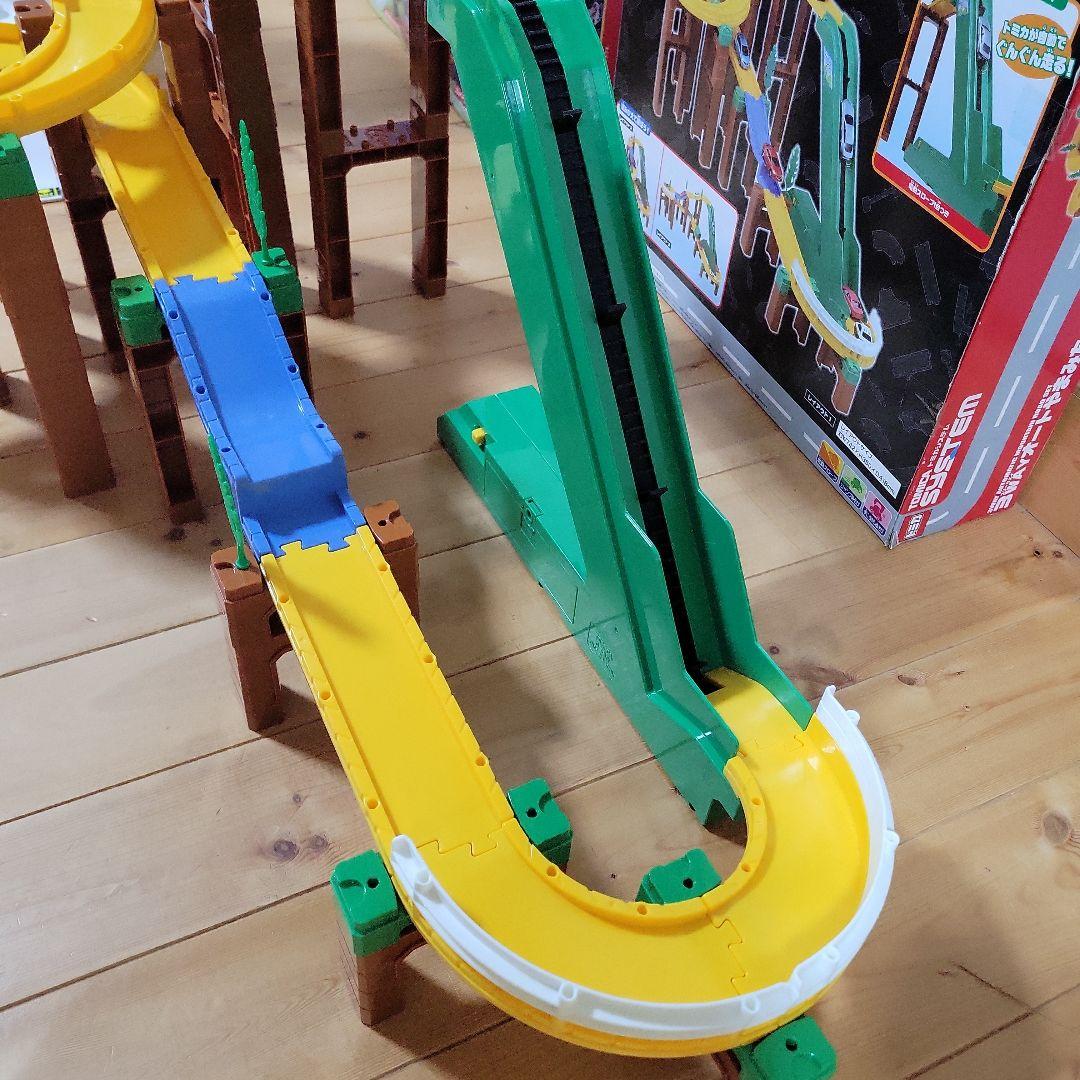 トミカシステム タウン道路セットと3wayオート山道道路セットとDXトミカタワー