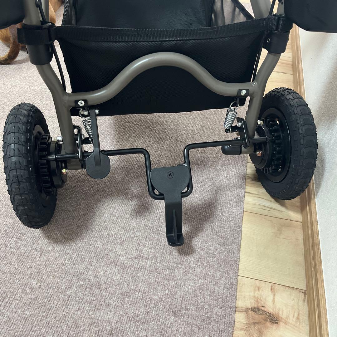 AIRBUGGY プレミア ウォームグレイ色フレーム プラス付属品